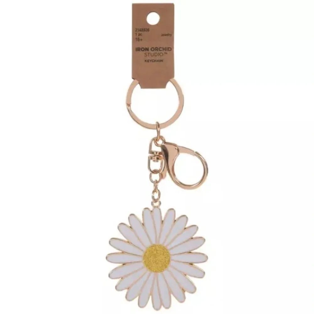 New Daisy Keychain